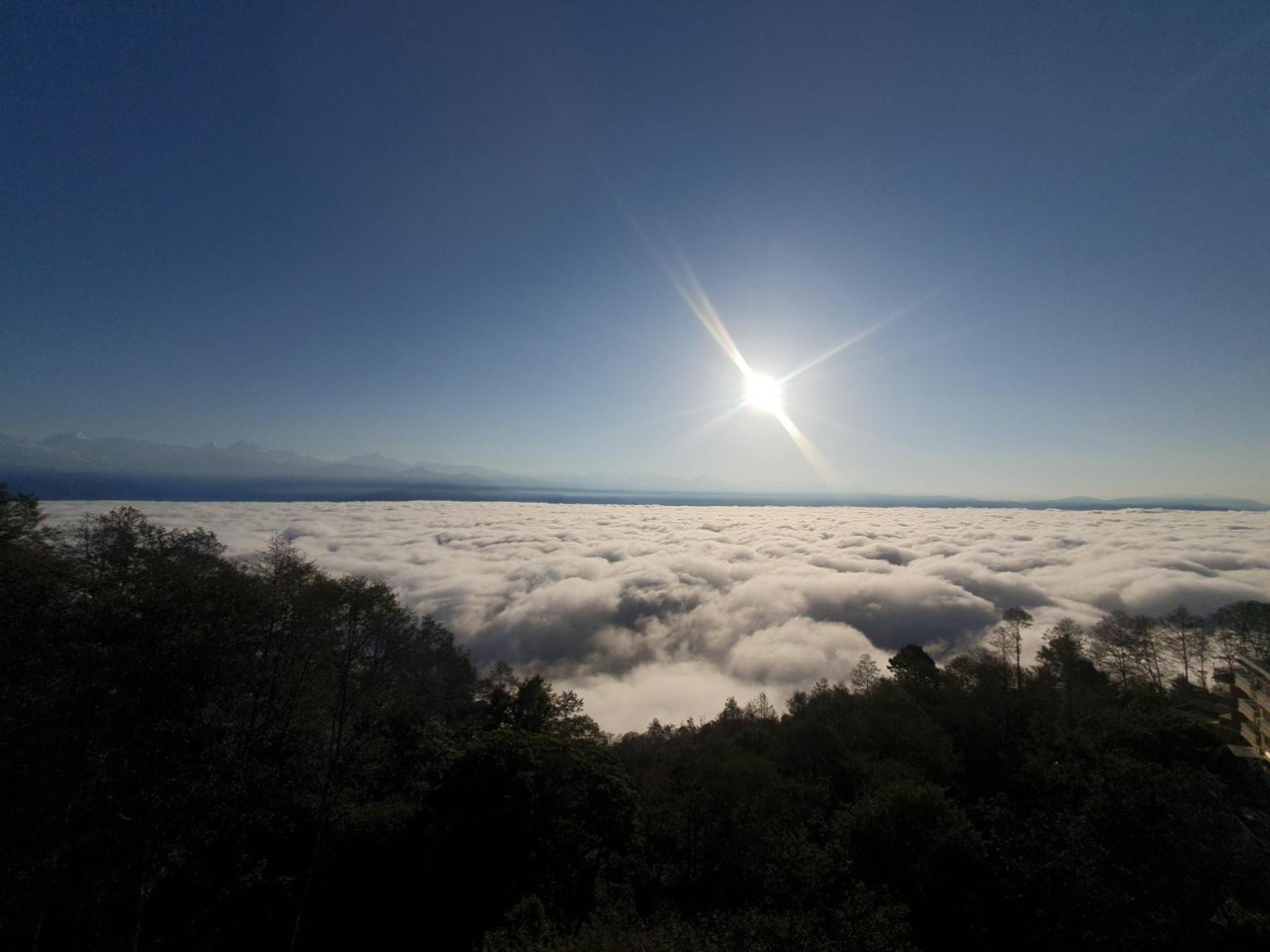 Hotel Chautari Pvt Ltd Nagarkot Esterno foto
