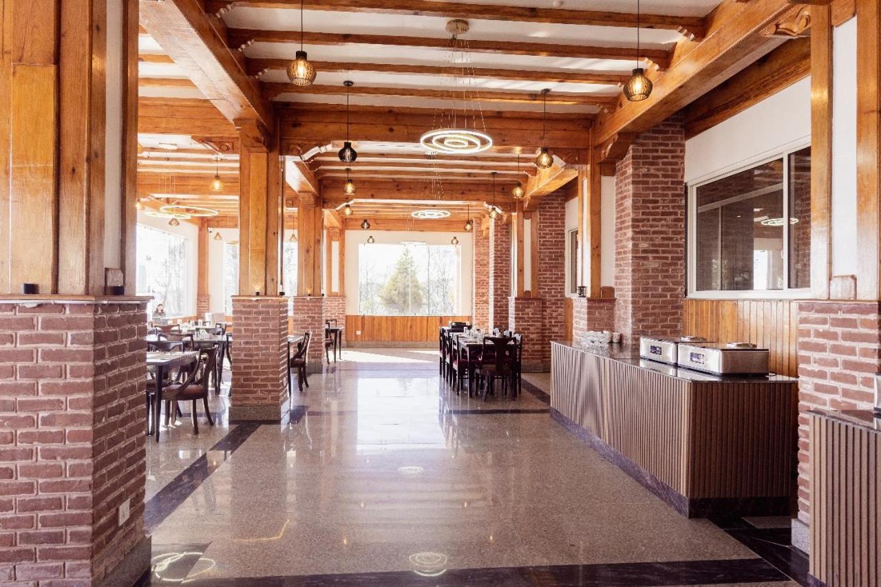 Hotel Chautari Pvt Ltd Nagarkot Esterno foto