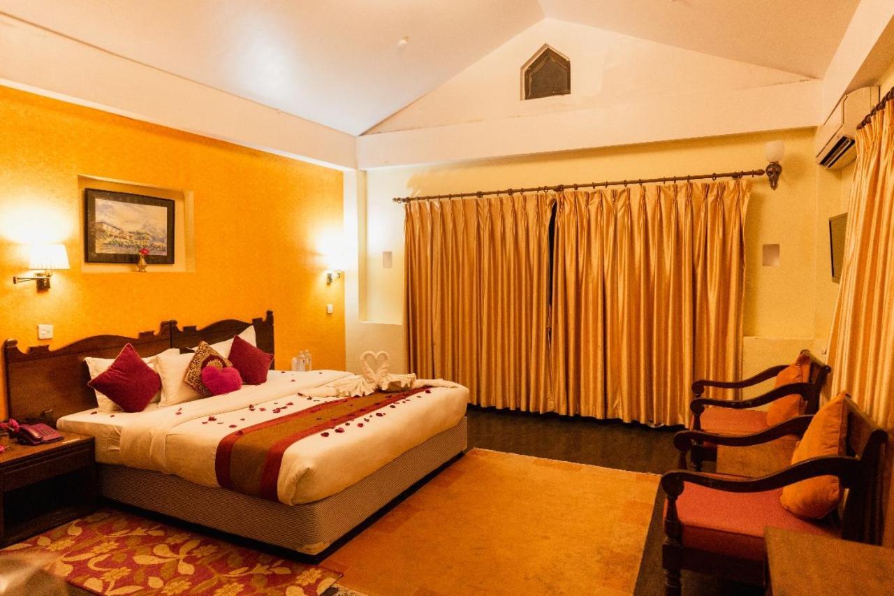 Hotel Chautari Pvt Ltd Nagarkot Esterno foto